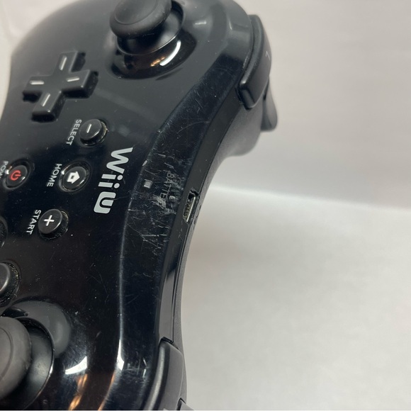 Nintendo WUP-005 Wii U Pro Controller - Tested - Picture 2 of 7